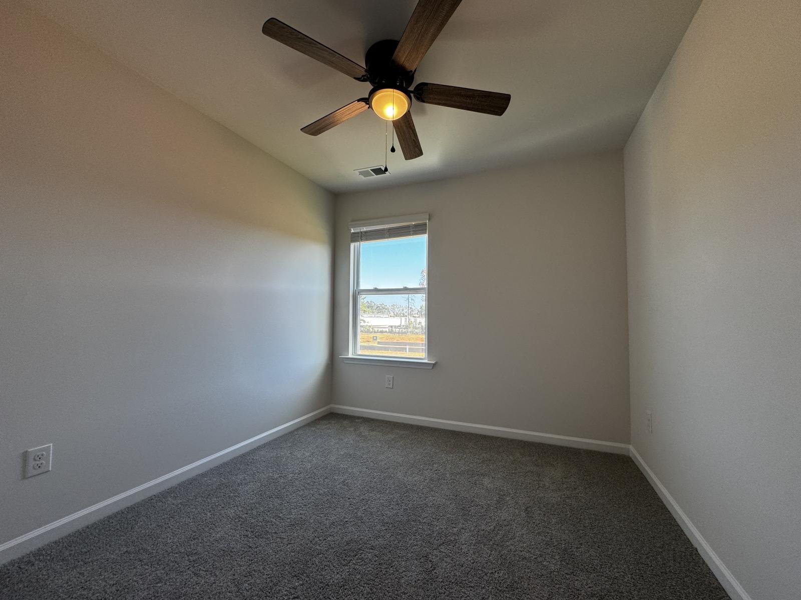 Building Photo - 745 Embark Cir