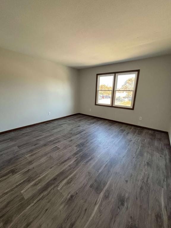 Building Photo - 1606 Tippecanoe Dr