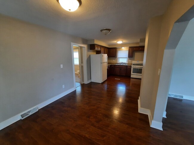 Primary Photo - 3 Bedroom, 2 Bathroom Home with 1+ car att...