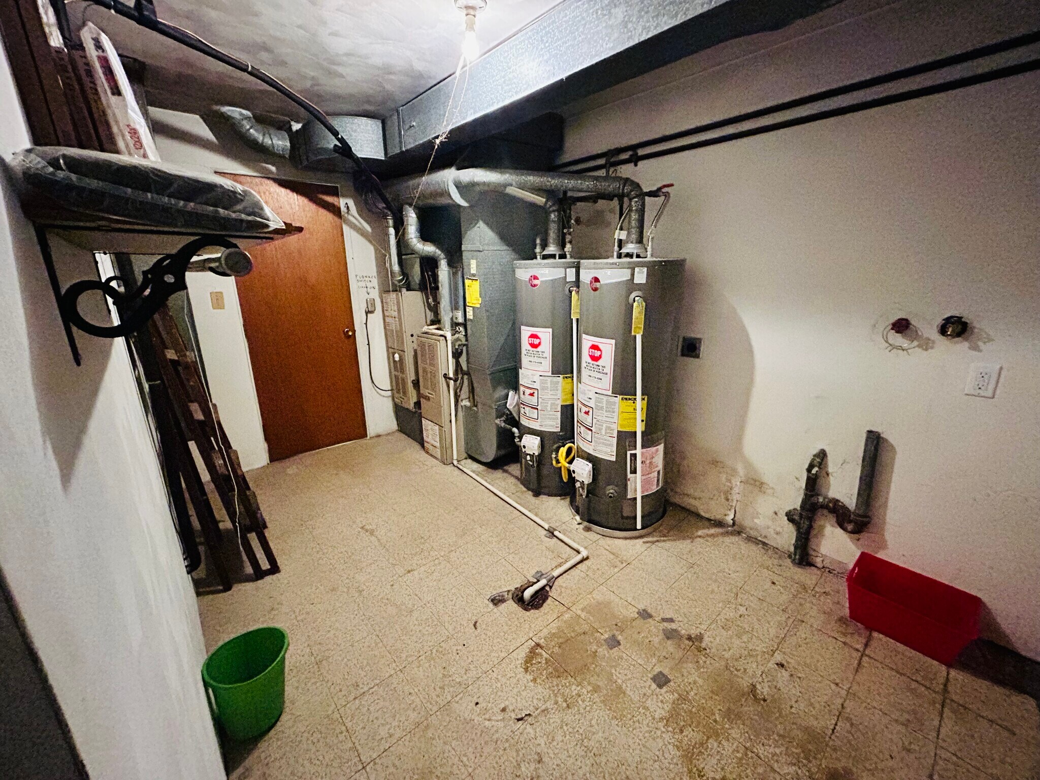 Utility room - 3131 Hassler St