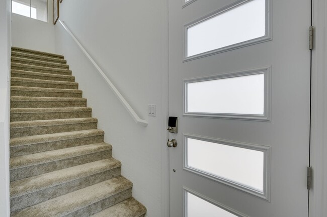 Building Photo - FULLY FURNISHED CONDO IN SUMMERLIN 89138! SHORT TERM!