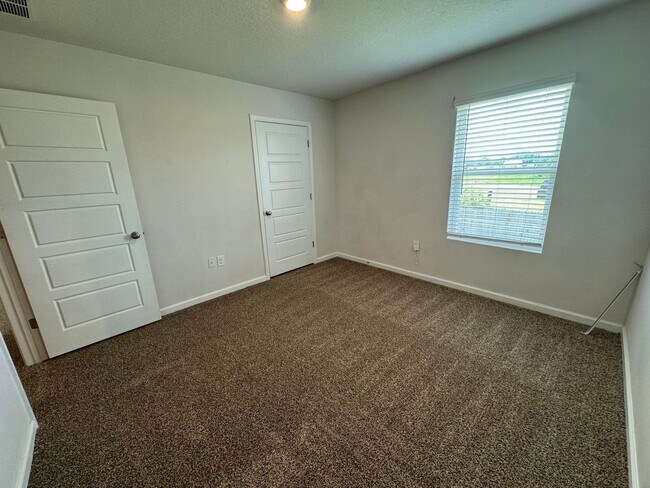 Building Photo - Pensacola/Beulah - Bridlewood - 5 bedroom, 3 bathroom w/ lawn care included