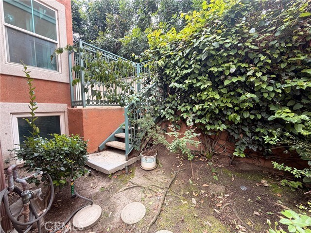 Building Photo - 9 Medici Aisle