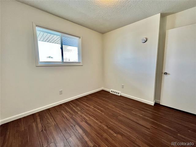 Building Photo - 9032 E Lehigh Ave