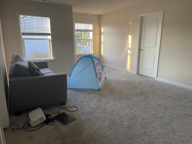 Building Photo - 3081 Zebroid Way