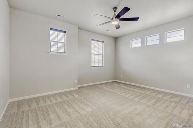 Building Photo - 5 BR/4BA | Newly Renovated Single Family Home | 1-Car Garage Parking | Community Pool!