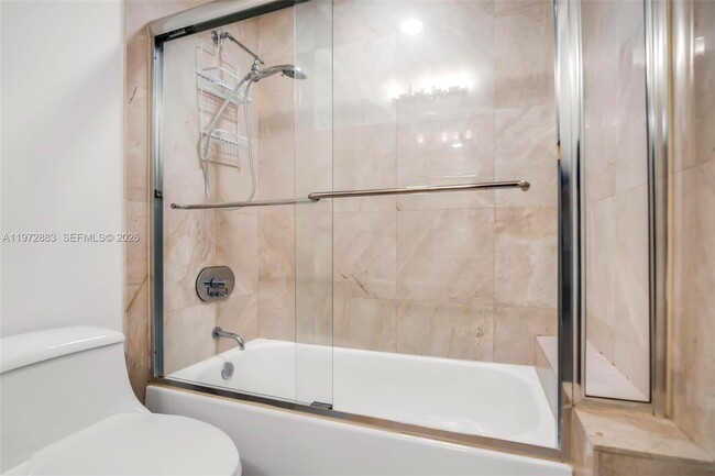 Building Photo - 218 SE 14th St