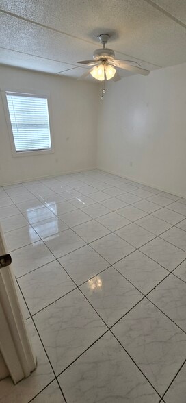 Building Photo - 4725 Christa Ct