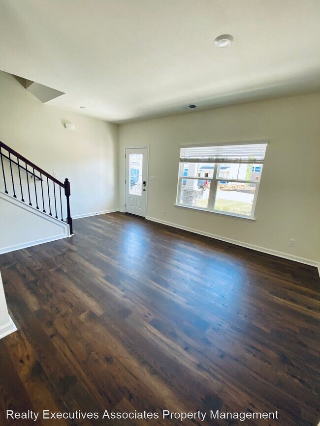 Building Photo - 4 br, 2.5 bath House - 9729 War Admiral Lane