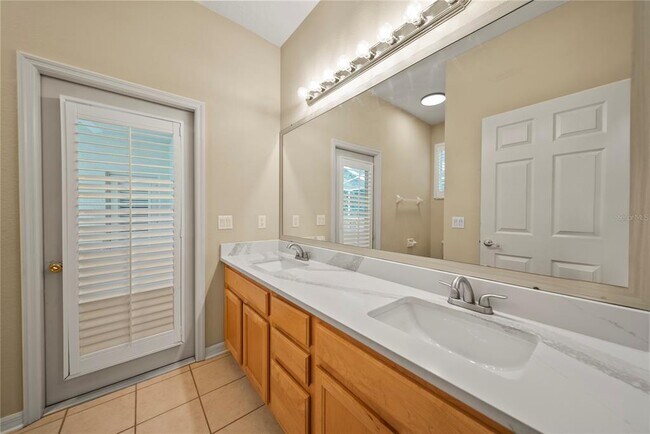 Building Photo - 18214 Stillwell Ln