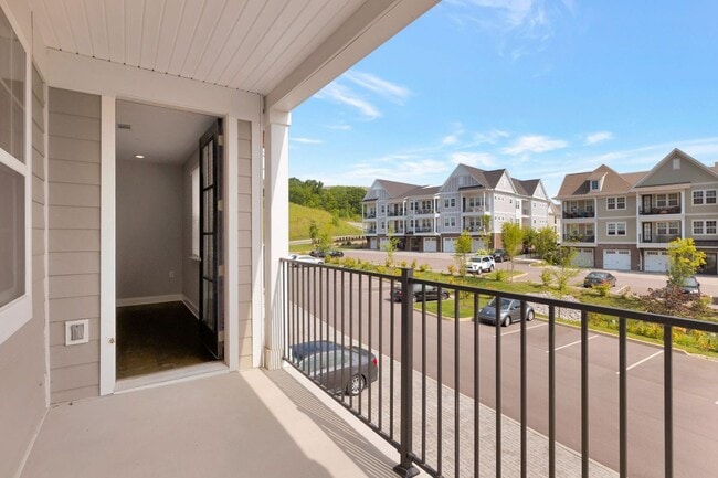 Building Photo - 4000 Shadow Green Dr