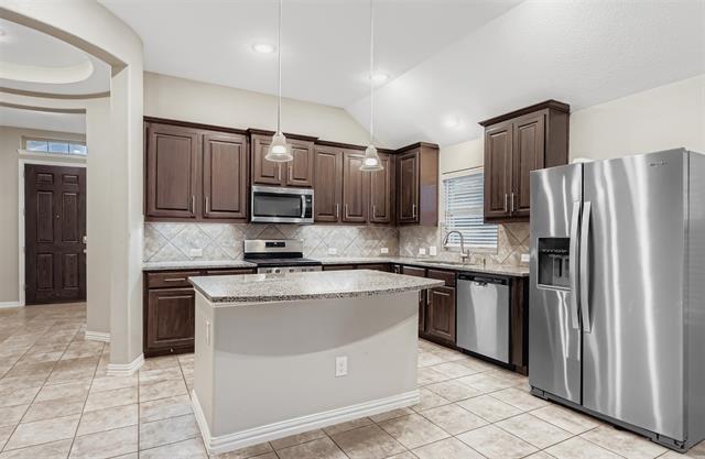 Building Photo - 2401 Solomons Pl