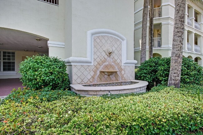 Building Photo - Fully Furnished 3/3 Ocean Grande Condo