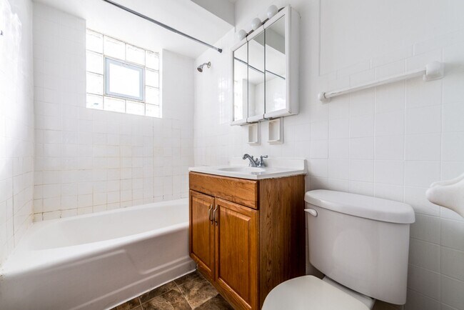 Building Photo - 14127 S School St Riverdale, IL 60827