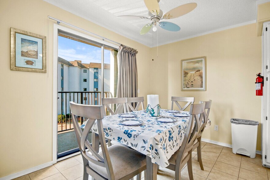 Building Photo - 5905 S Kings Hwy