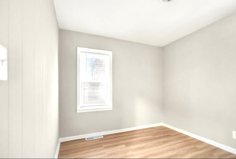 Building Photo - 8499 Meadow Ave