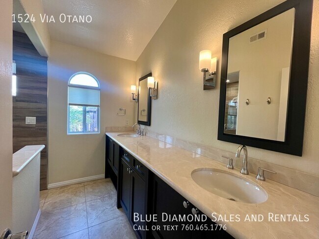 Building Photo - 1524 Via Otano