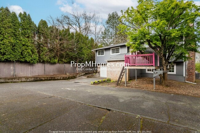 Building Photo - Secluded Nature Retreat: 4 Bedrooms!