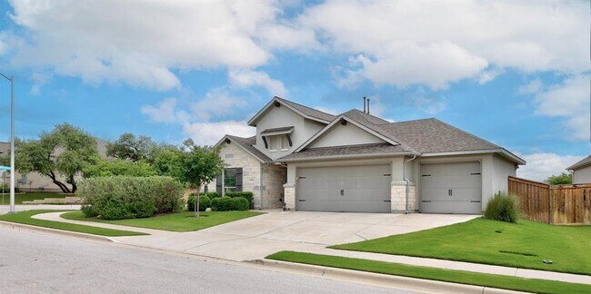 Building Photo - 2424 Orchard Way
