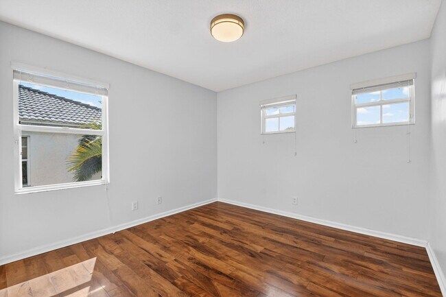 Building Photo - 1856 Capeside Cir