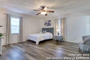 Building Photo - 8715 Starcrest Dr