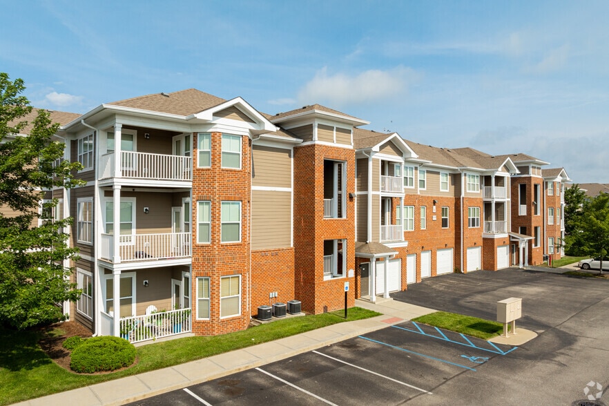 Primary Photo - Burkart Crossing Apartments