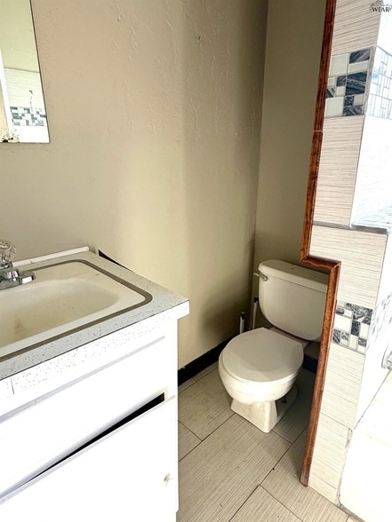 Building Photo - 2213 Bridwell St