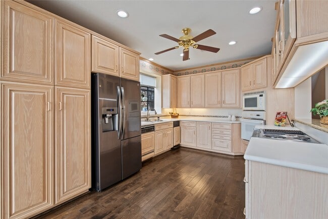 Building Photo - 2037 Enterprise Ave