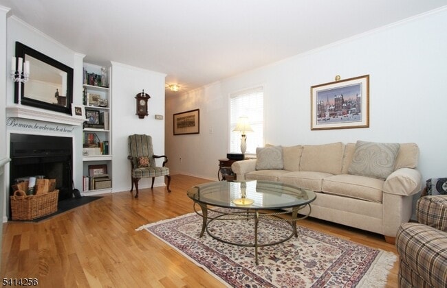 Building Photo - 25 Heritage Dr