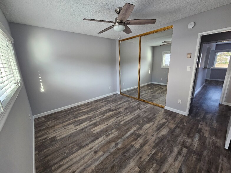 Building Photo - 740 W Paseo Del Mar