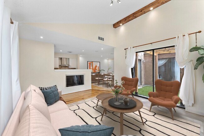 Building Photo - 2419 Briarwest Blvd