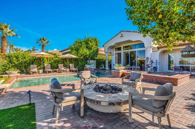 Building Photo - 48385 Vista Calico