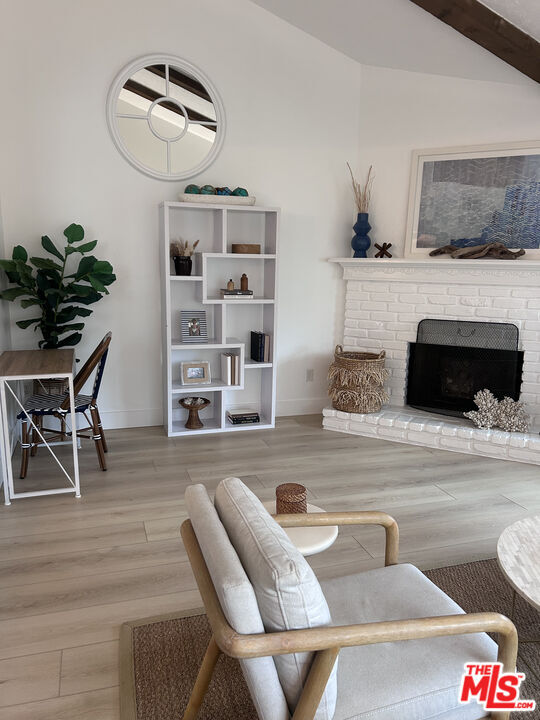 Building Photo - 219 13th St