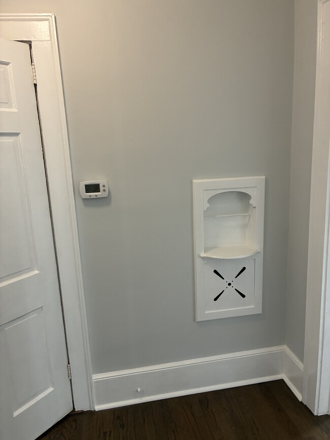 Building Photo - 3348 N Pitt St