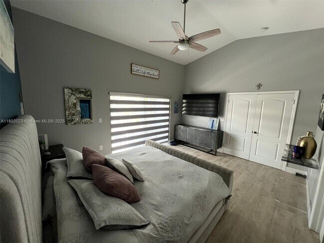 Building Photo - 5096 NW 113th Pl