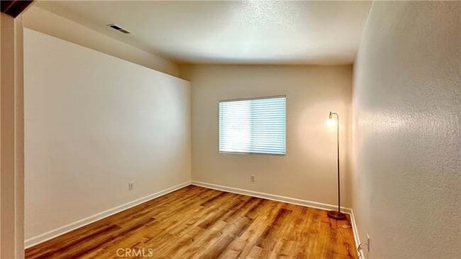 Building Photo - 39534 Long Ridge Dr