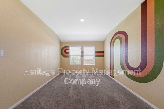 Building Photo - 2700 Coral Vly