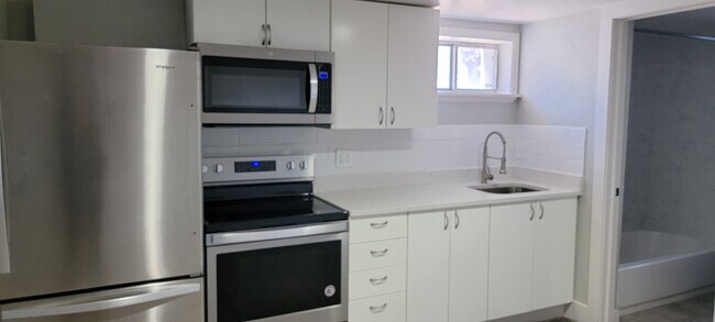 Building Photo - Odell Duplex