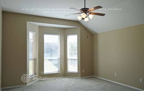 Building Photo - 113 Singletree Ln