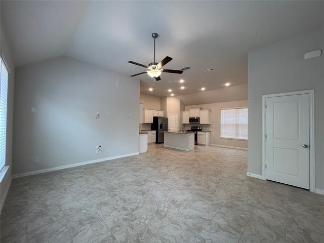Building Photo - 717 Parkside Dr