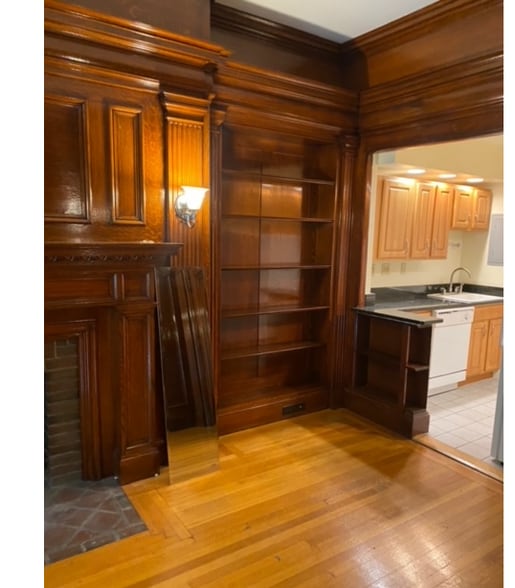 Building Photo - 373 Commonwealth Ave