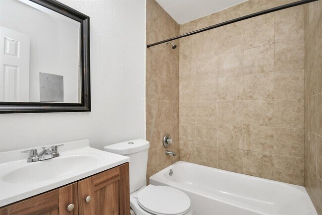Building Photo - 5714 Doulton Dr