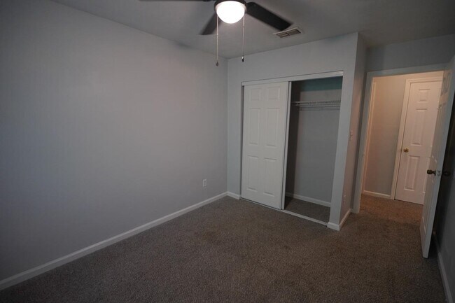 Building Photo - 2446 Talco Hills Dr