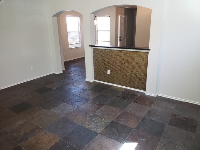 Building Photo - 2205 Melissa Oaks Ln