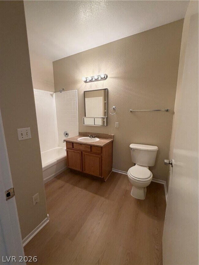 Building Photo - 2060 Rancho Lake Dr