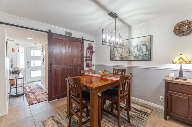 Building Photo - 6339 Del Monte Dr