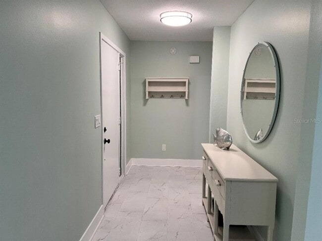 Building Photo - 1220 13th Cir SE