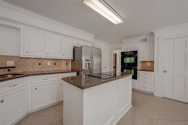 Building Photo - 20206 Cadogan Ct