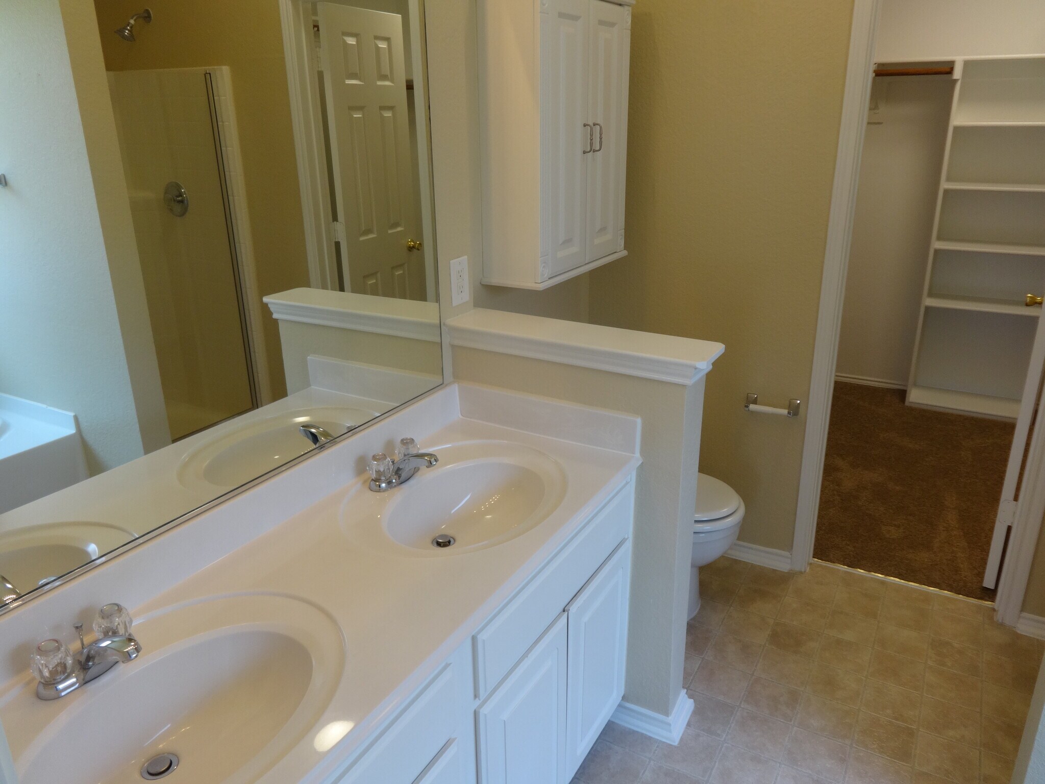 Building Photo - 2012 Cone Flower Dr