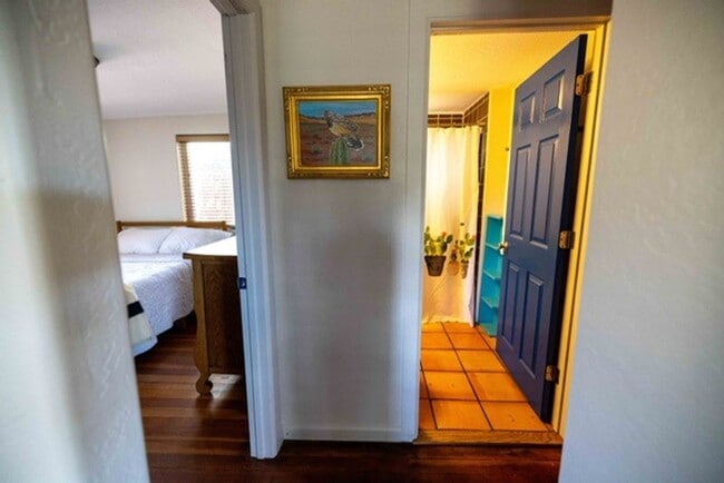 Building Photo - Modern Comfort with Fireplace & Yard | 2BR...